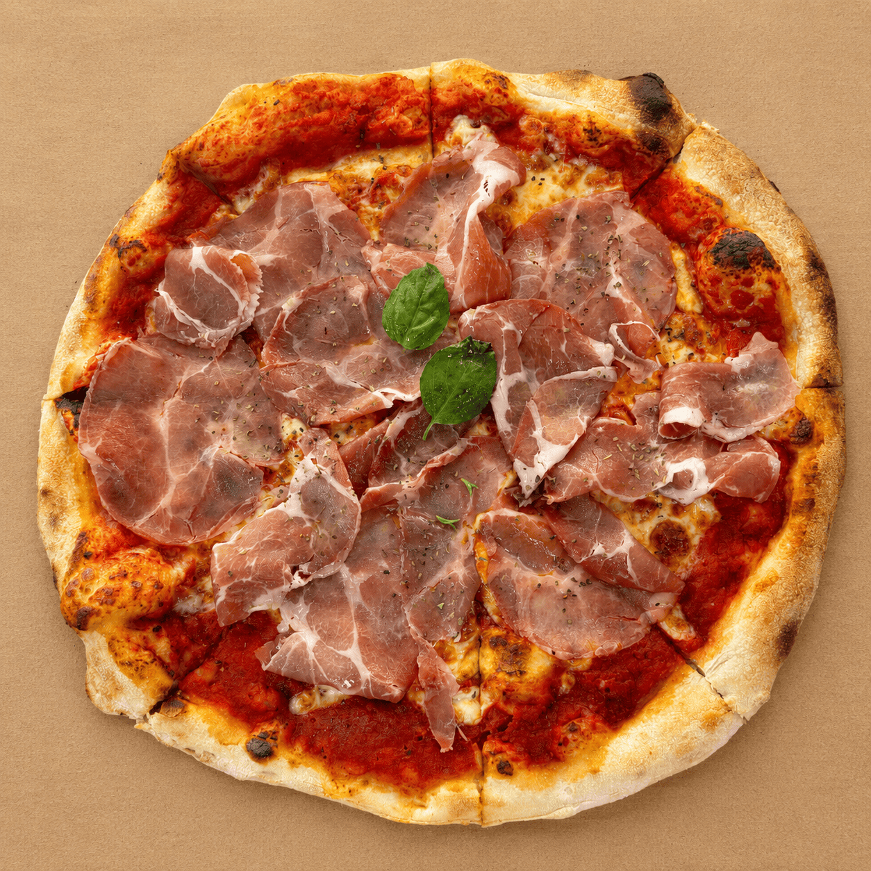 Pizza Copa Lambesc – mozzarella, copa et basilic – La Spéciale