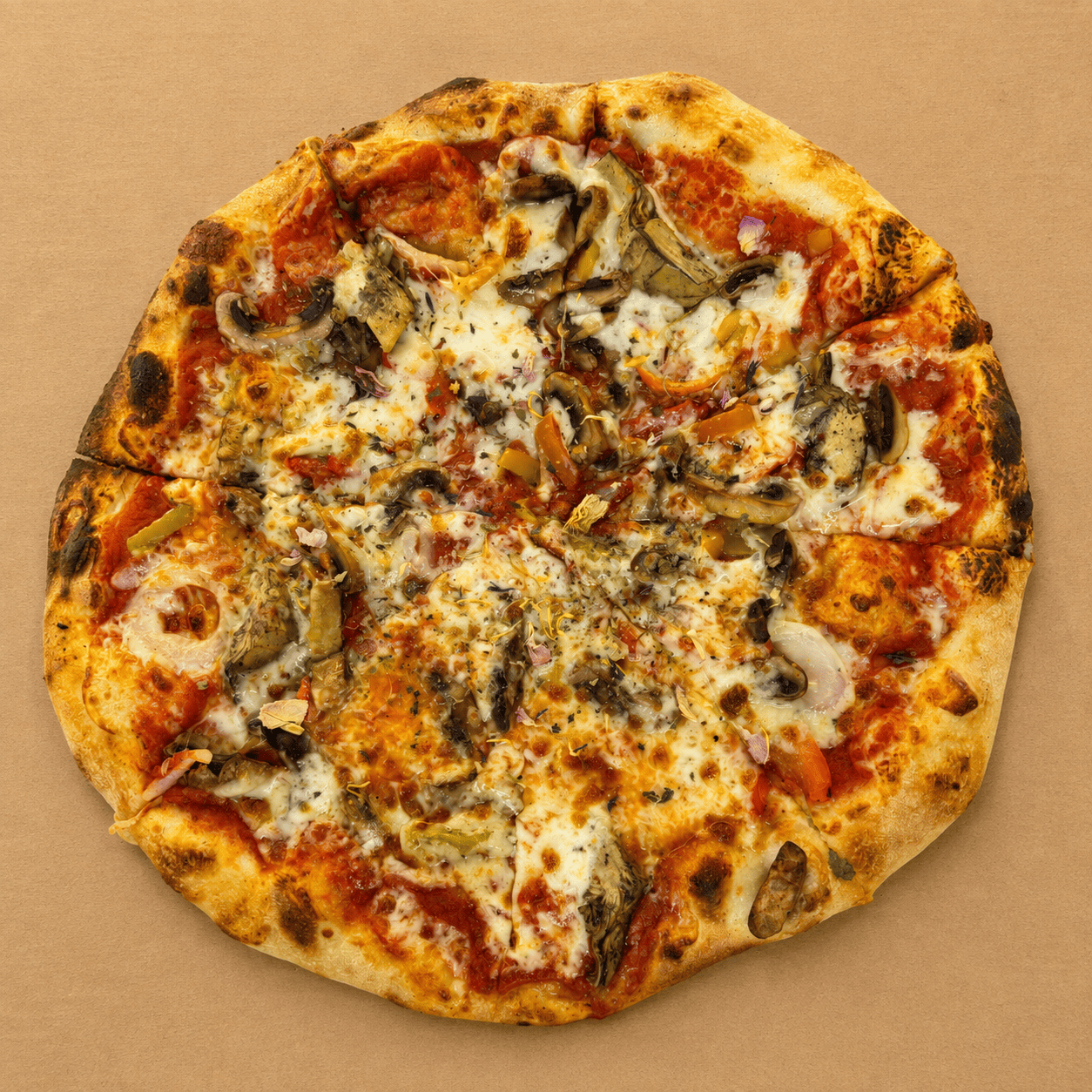 Pizza Végétarienne Lambesc – mozzarella, poivrons, champignons et artichaut – La Spéciale